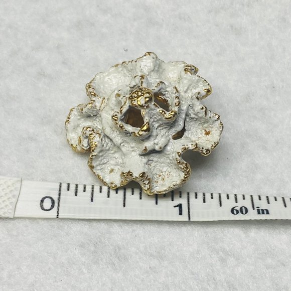 Napier Vintage Clip-on Earrings Metal with White Gold Color Painted Ruffle Edges - Picture 7 of 16